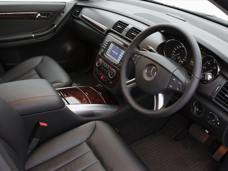  Mercedes-Benz R500 2006 года  (AU) (фото 14 из 30)